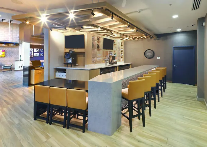 Hyatt Place Phoenix Hotel