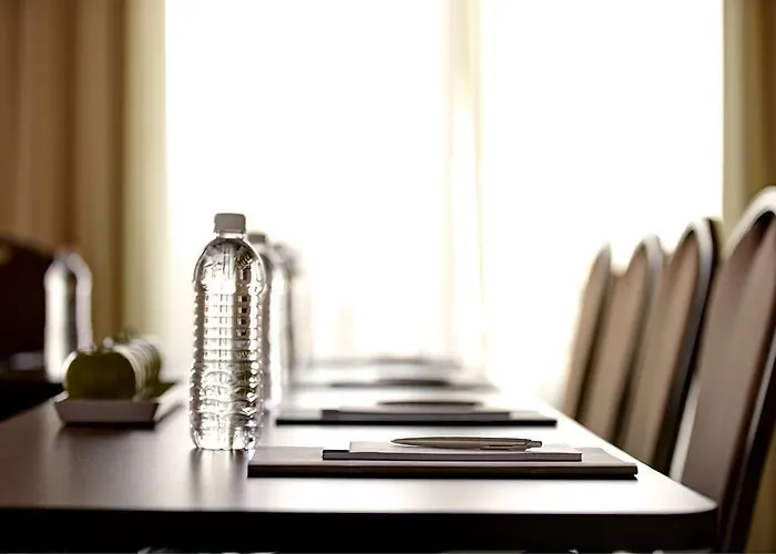 Hyatt Place Phoenix Hotel 3*